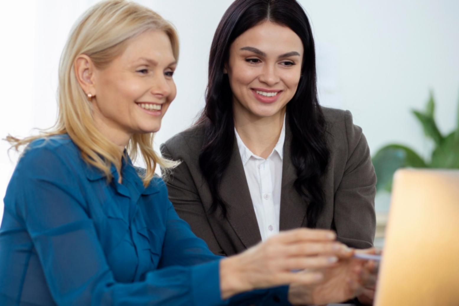 Personne réfléchissant à sa planification financière